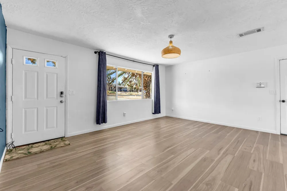 56616 Mountain View Trail Yucca Valley, CA 92284