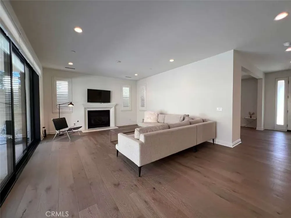 105 Diamondback Irvine, CA 92618