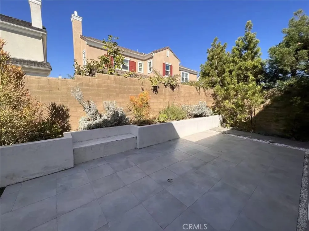 105 Diamondback Irvine, CA 92618