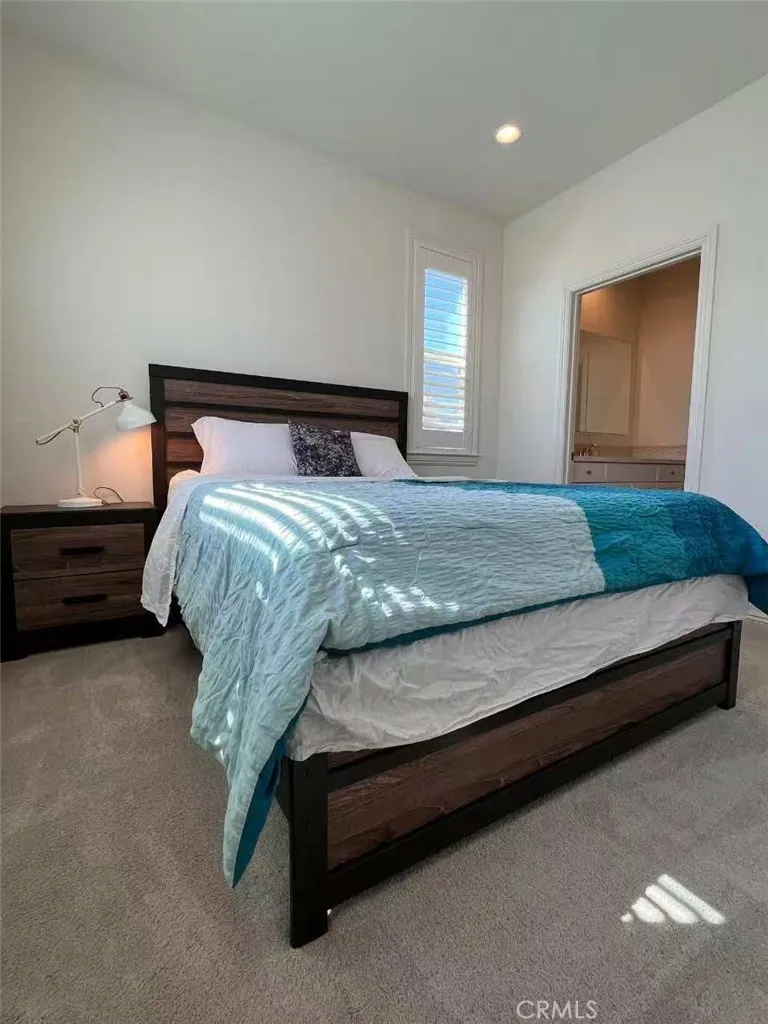 105 Diamondback Irvine, CA 92618