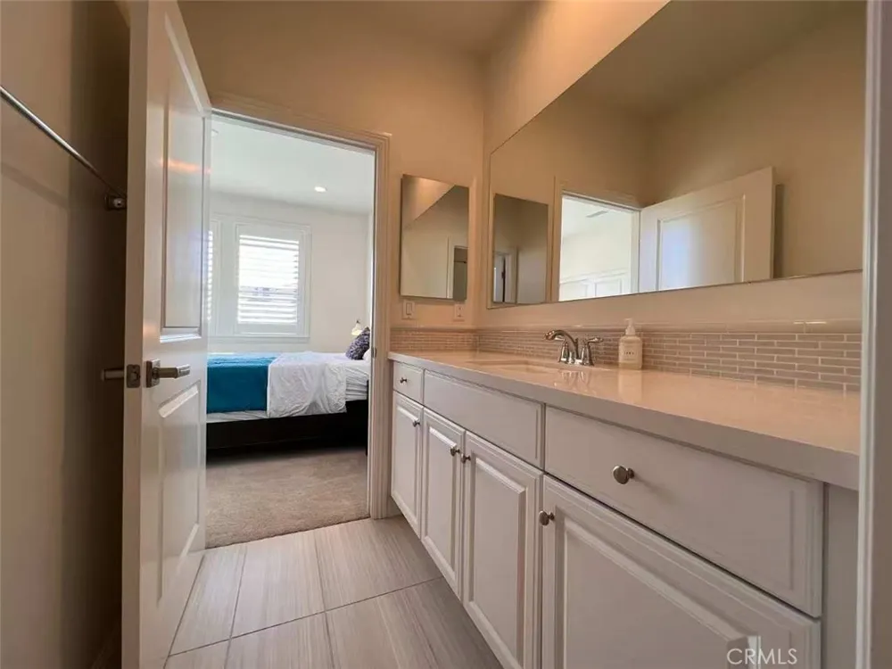 105 Diamondback Irvine, CA 92618