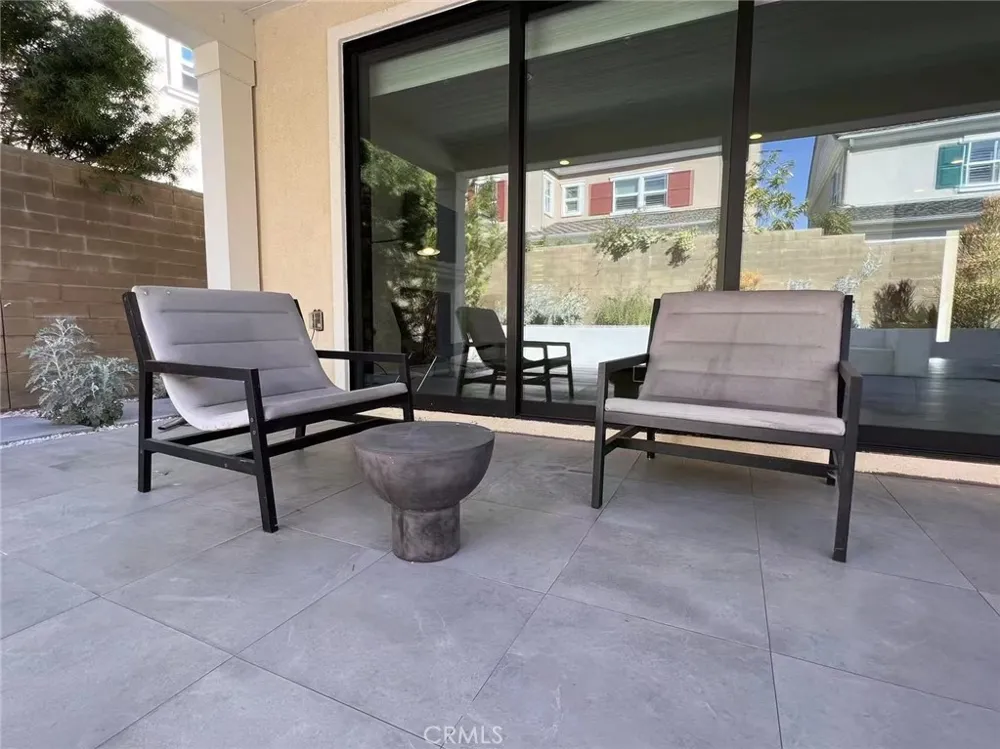 105 Diamondback Irvine, CA 92618