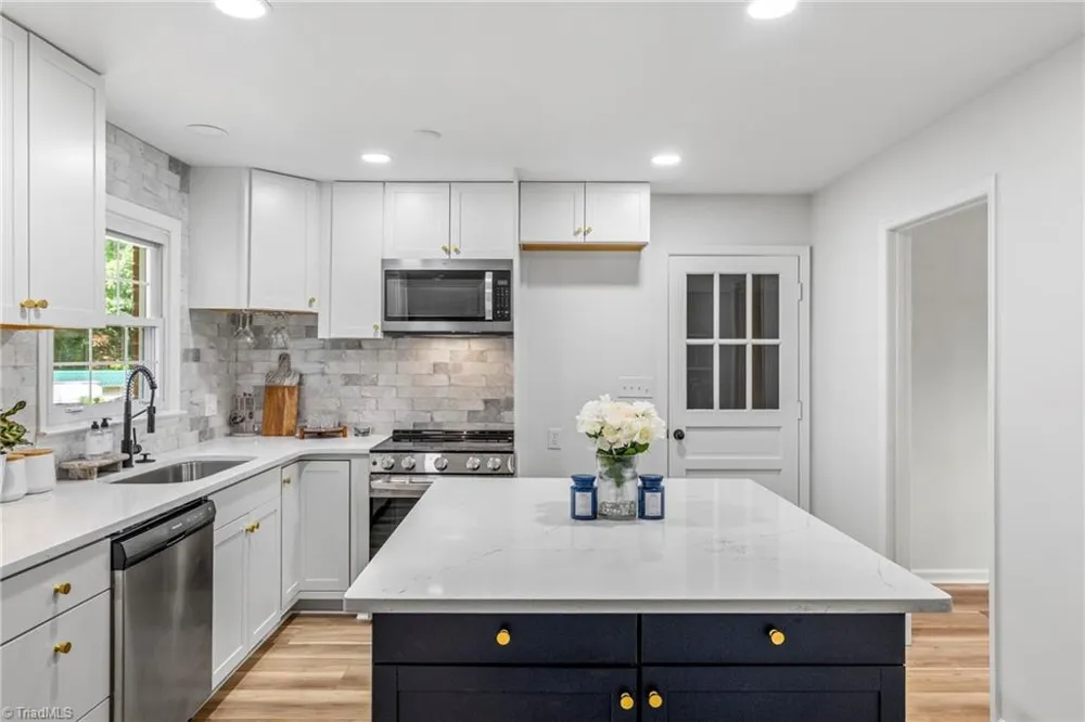 107 Ben Nevis Drive Kernersville, NC 27284