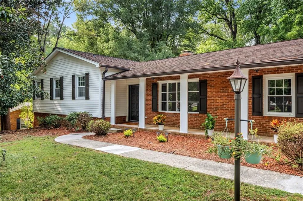 107 Ben Nevis Drive Kernersville, NC 27284