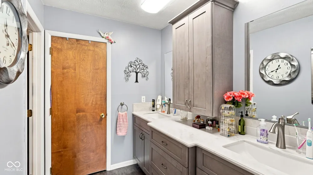 2116 Heather Drive Anderson, IN 46012