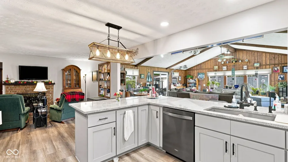 2116 Heather Drive Anderson, IN 46012
