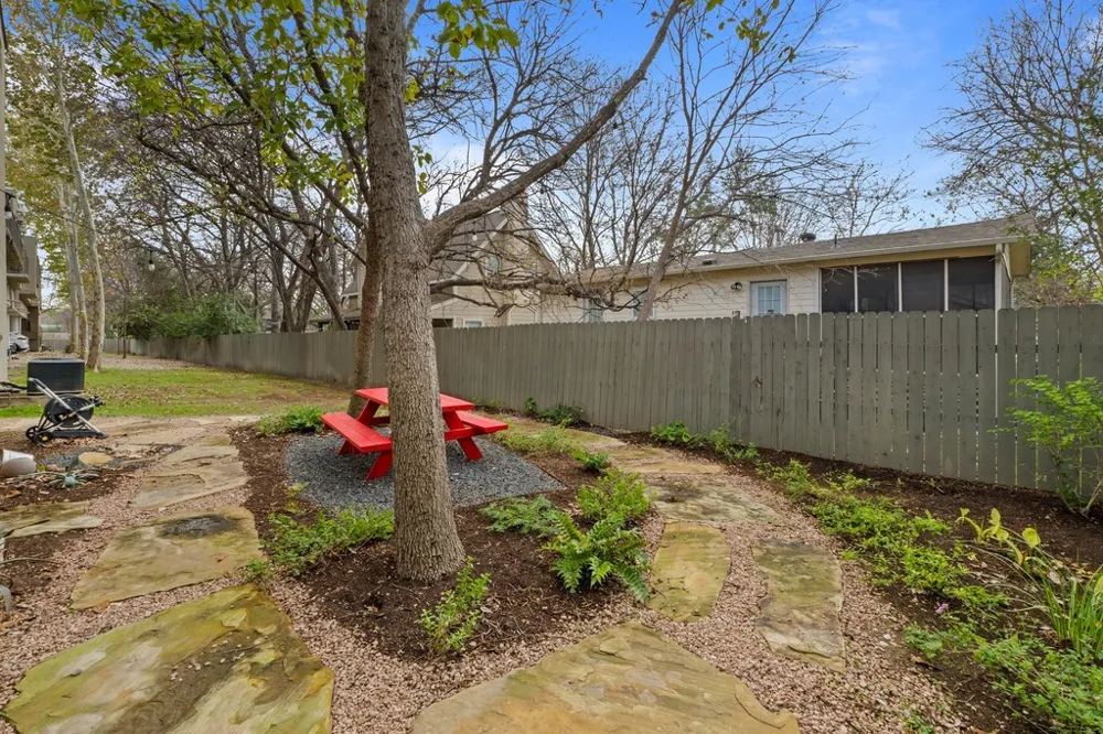 503 Swanee Drive #19 Austin, TX 78752