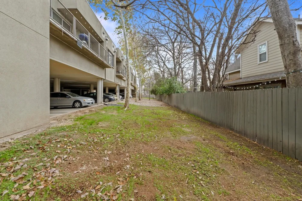 503 Swanee Drive #19 Austin, TX 78752