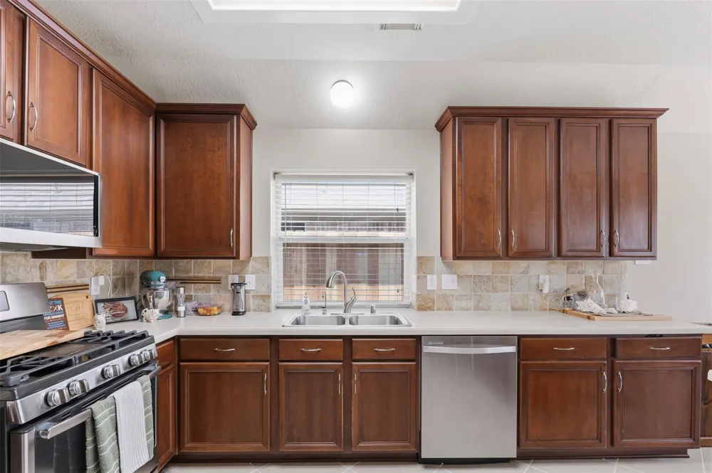 1277 Ocean Manor Lane League City, TX 77573
