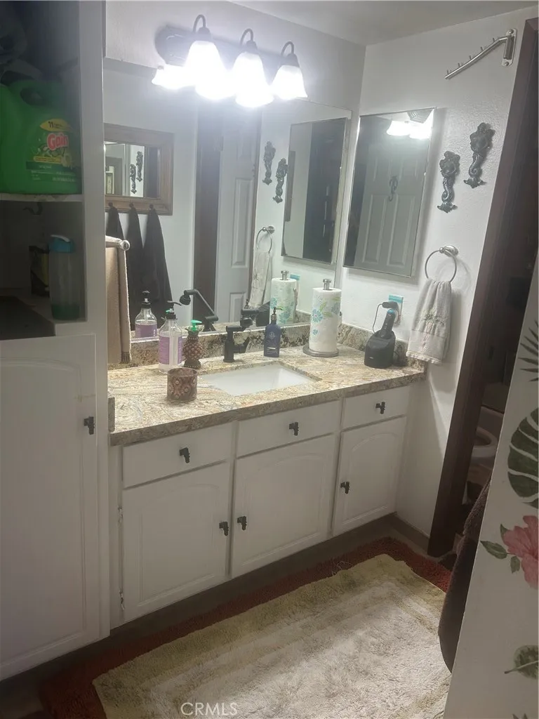2861 S Fairview #D Santa Ana, CA 92704