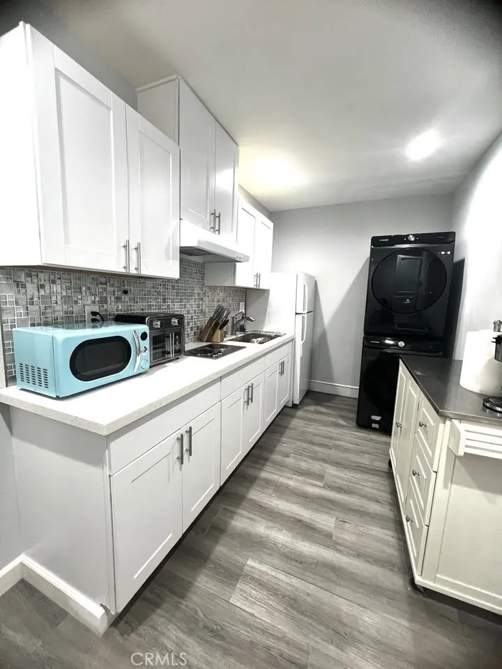 1762 W Minerva Anaheim, CA 92804