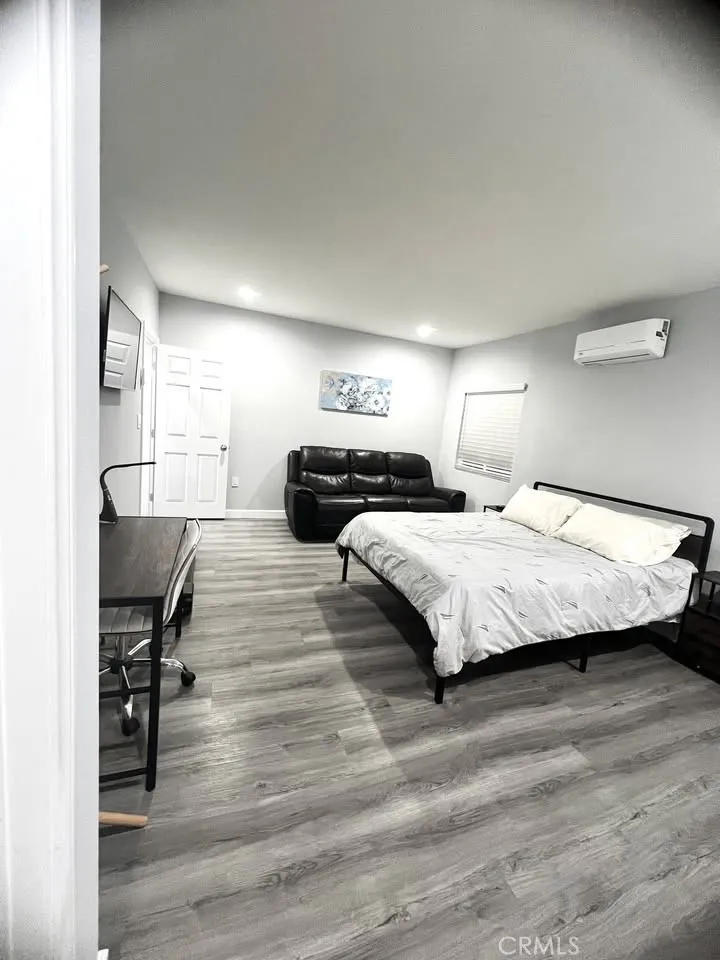 1762 W Minerva Anaheim, CA 92804