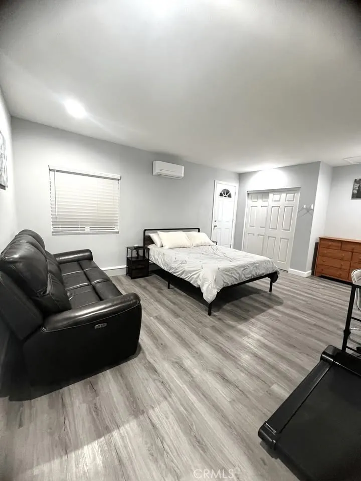 1762 W Minerva Anaheim, CA 92804