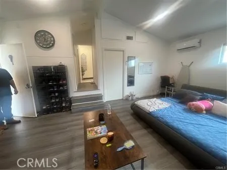 1762 W Minerva Anaheim, CA 92804