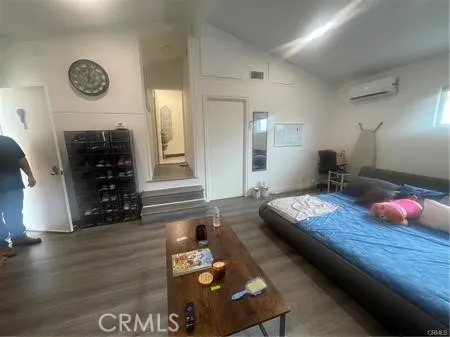 1762 W Minerva Anaheim, CA 92804