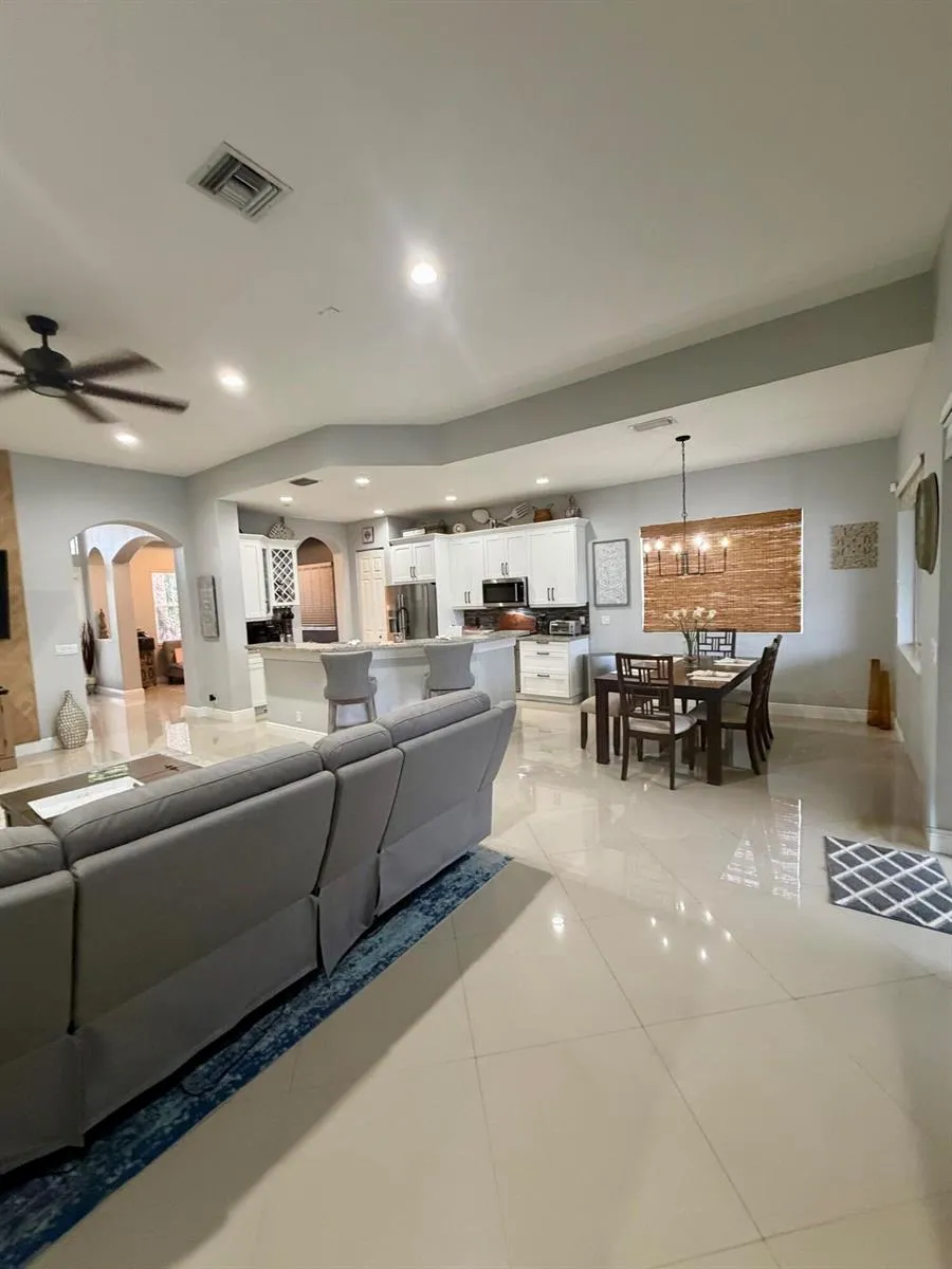 12200 NW 77TH Manor Parkland, FL 33076