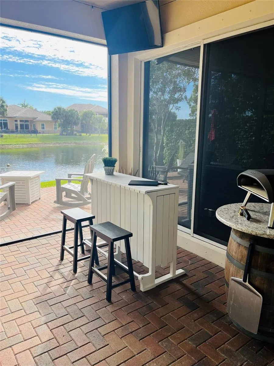 12200 NW 77TH Manor Parkland, FL 33076