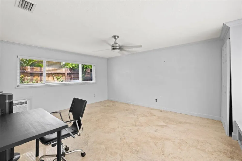 2137 NE 17TH AVENUE Wilton Manors, FL 33305