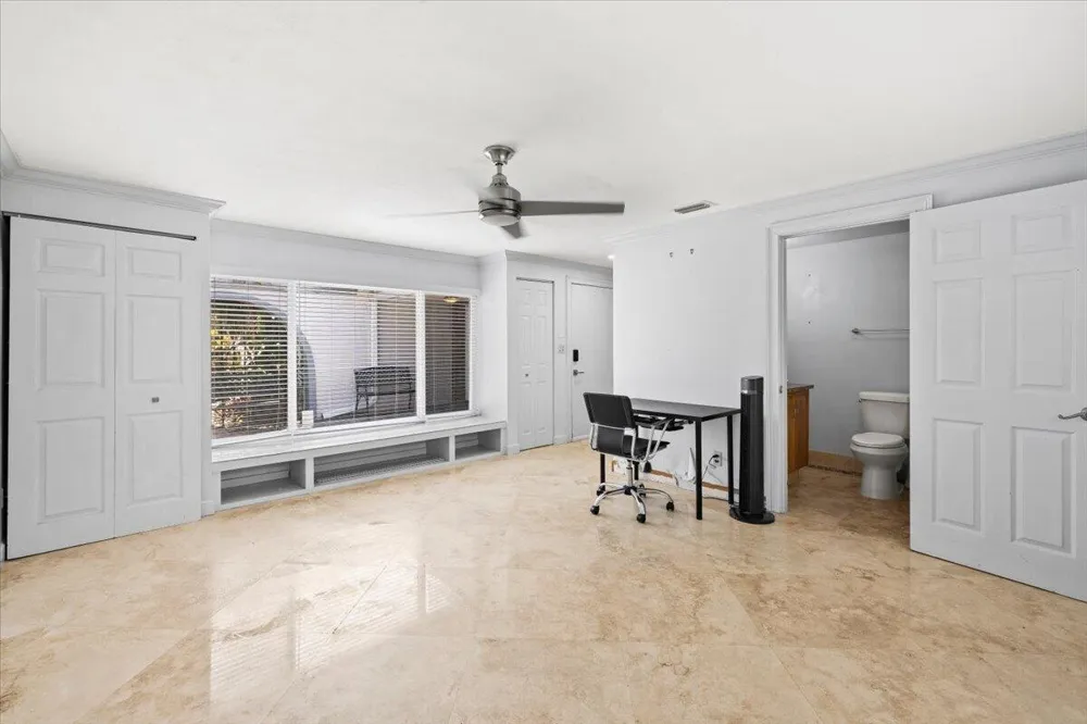 2137 NE 17TH AVENUE Wilton Manors, FL 33305