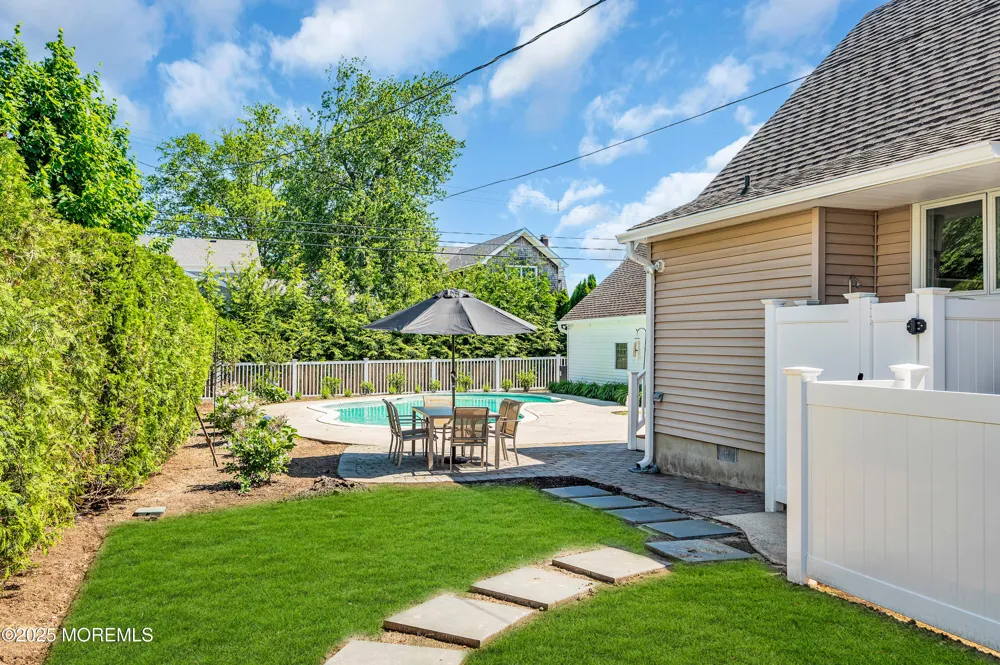409 Trenton Boulevard Sea Girt, NJ 08750
