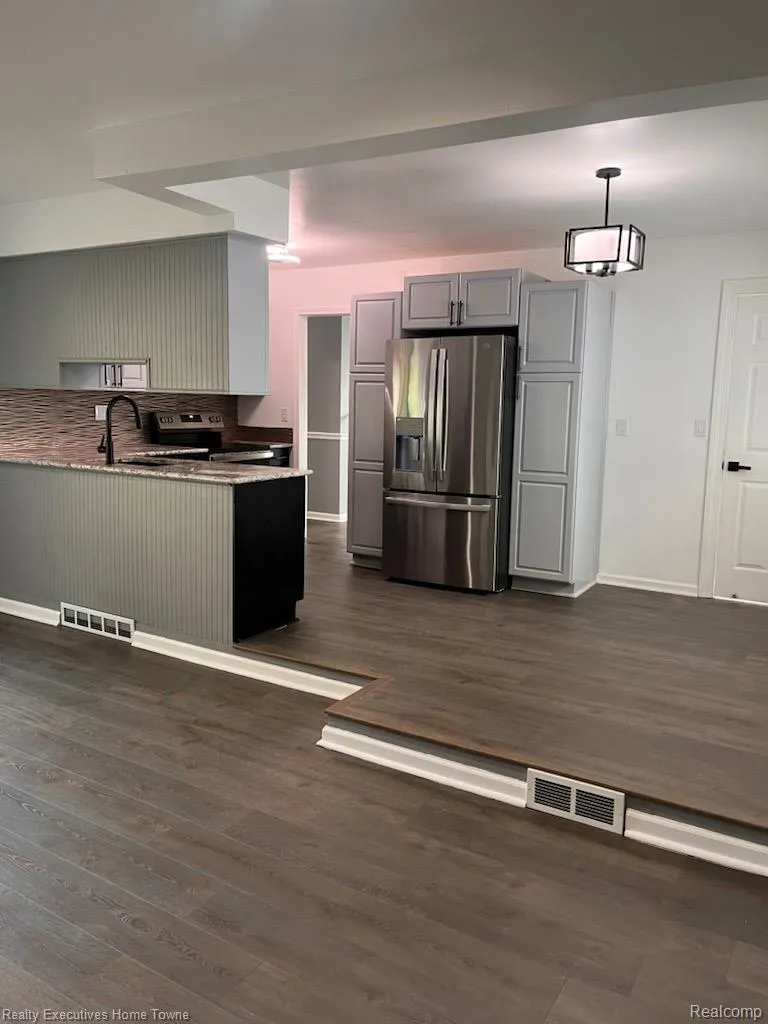 25015 Orchid Street Harrison Charter Township, MI 48045