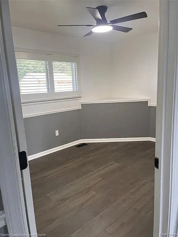 25015 Orchid Street Harrison Charter Township, MI 48045