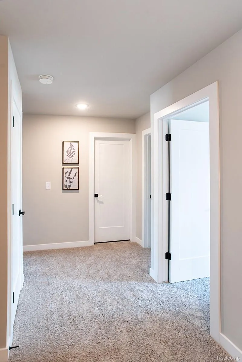 5 Grandview Circle #70 White Lake Charter Township, MI 48386