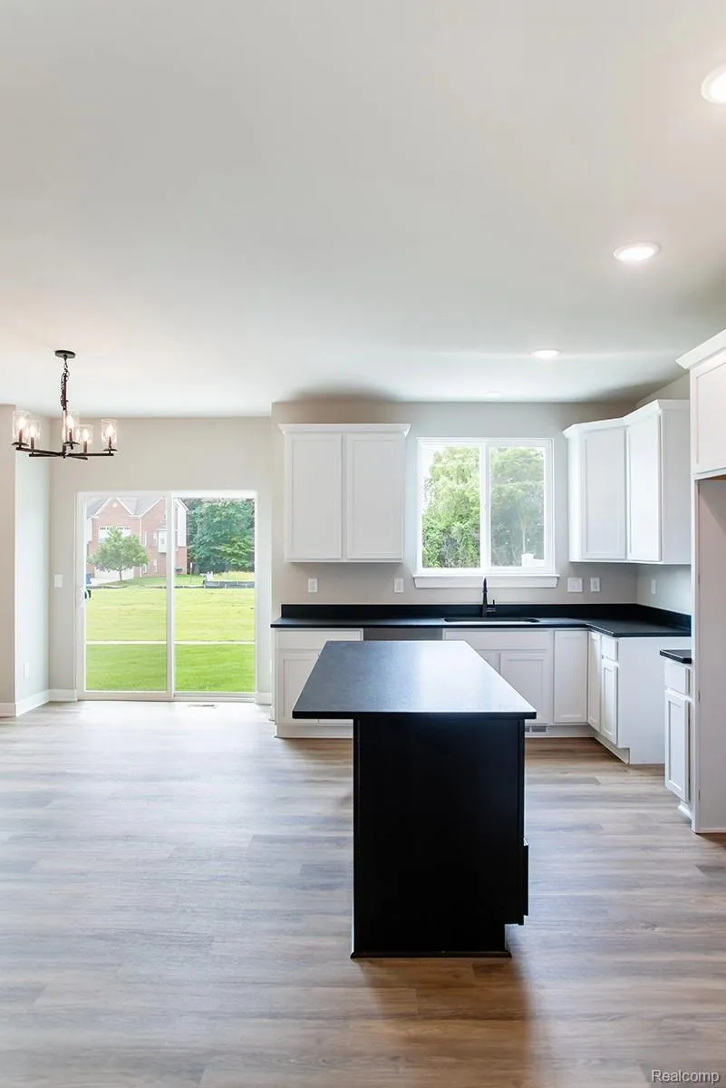 5 Grandview Circle #70 White Lake Charter Township, MI 48386