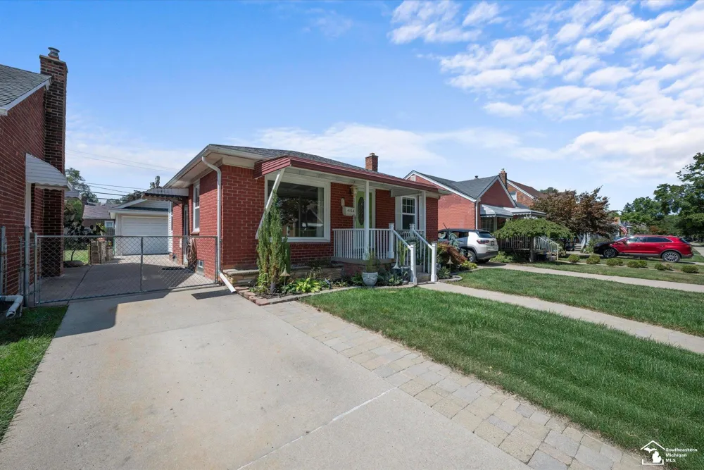 4164 Duplex Avenue Lincoln Park City, MI 48146