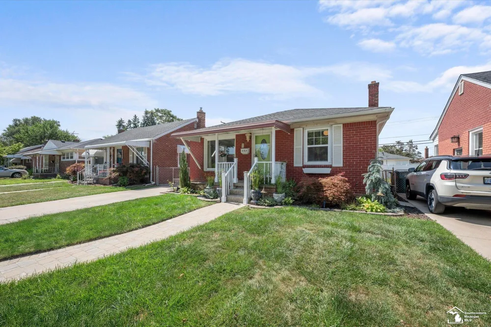 4164 Duplex Avenue Lincoln Park City, MI 48146