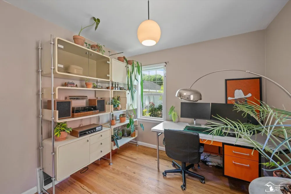 4164 Duplex Avenue Lincoln Park City, MI 48146