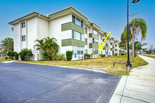 2300 AARON STREET #208 Port Charlotte, FL 33952