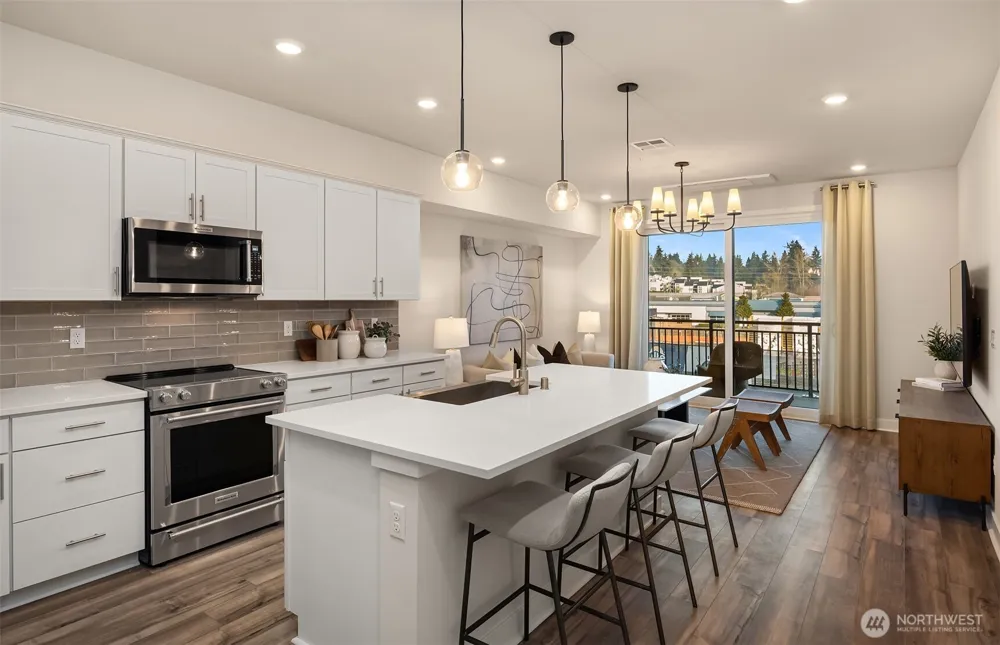6949 NE 184th Lane #306 Kenmore, WA 98028