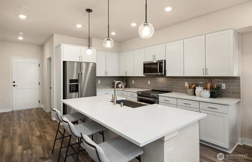 6949 NE 184th Lane #306 Kenmore, WA 98028