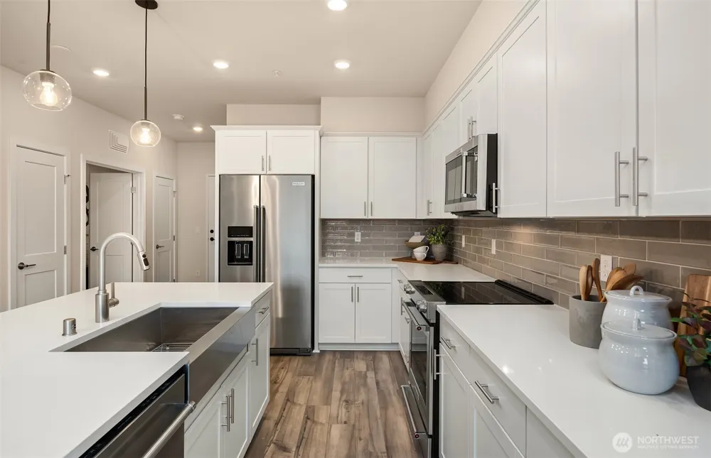 6949 NE 184th Lane #306 Kenmore, WA 98028