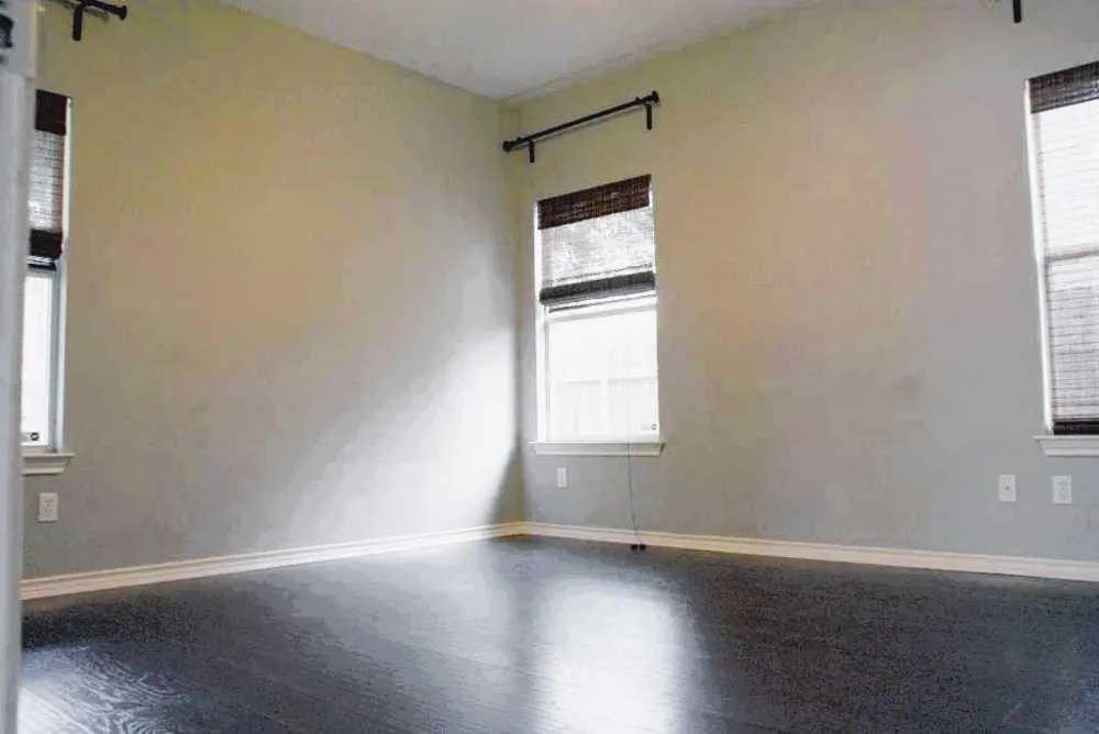 1704 S College Street Georgetown, TX 78626