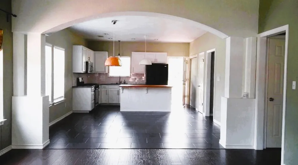 1704 S College Street Georgetown, TX 78626