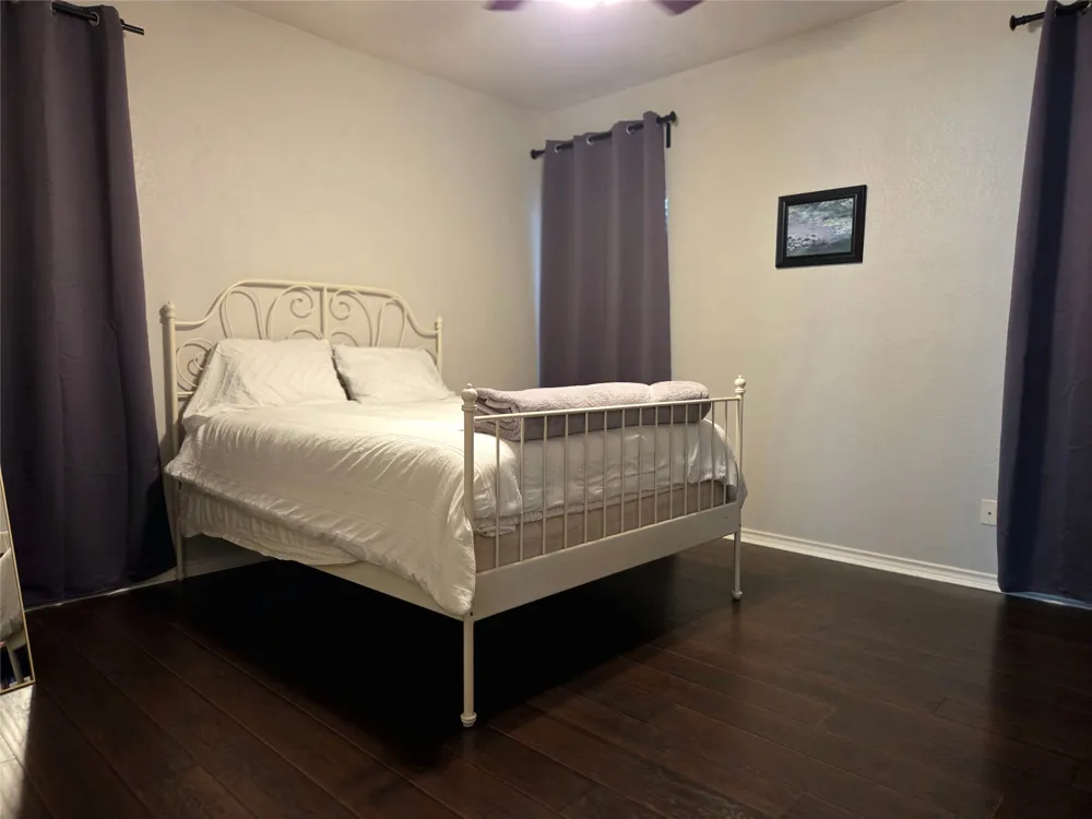 1704 S College Street Georgetown, TX 78626