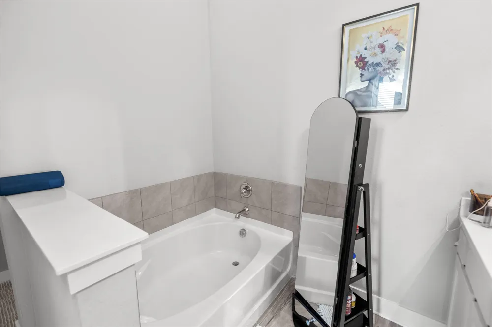 1124 Walker Way Aubrey, TX 76227