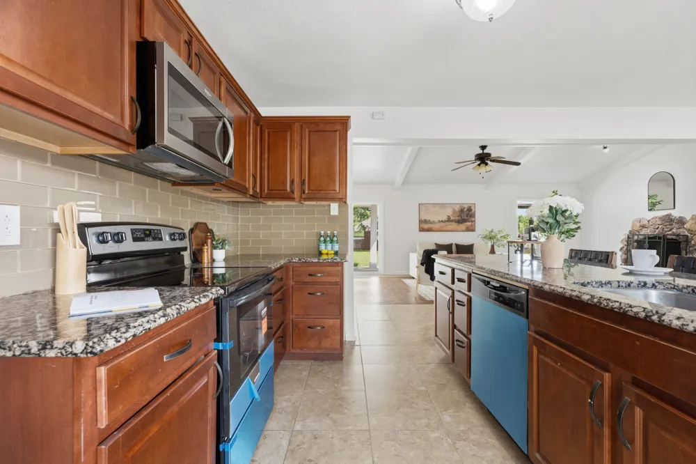 925 Lake North Road Rowlett, TX 75089