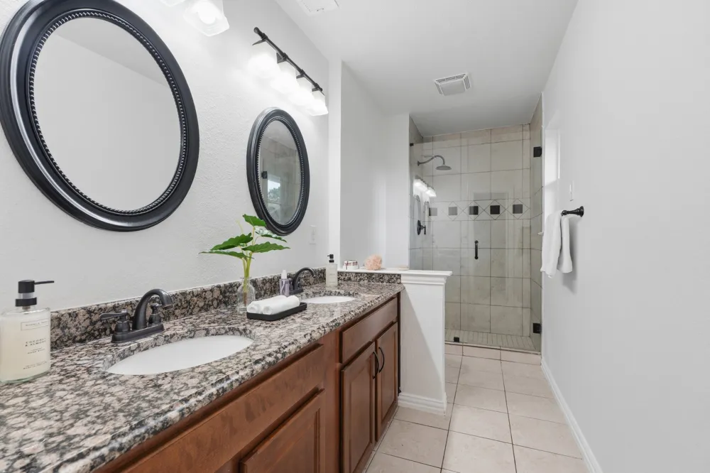 925 Lake North Road Rowlett, TX 75089