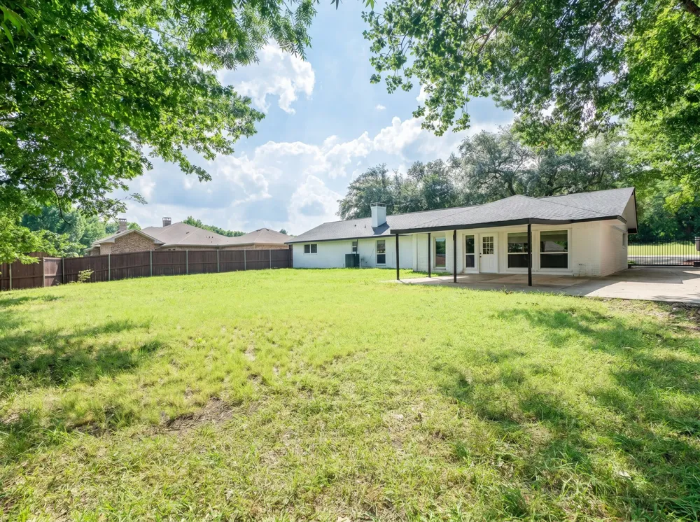 925 Lake North Road Rowlett, TX 75089