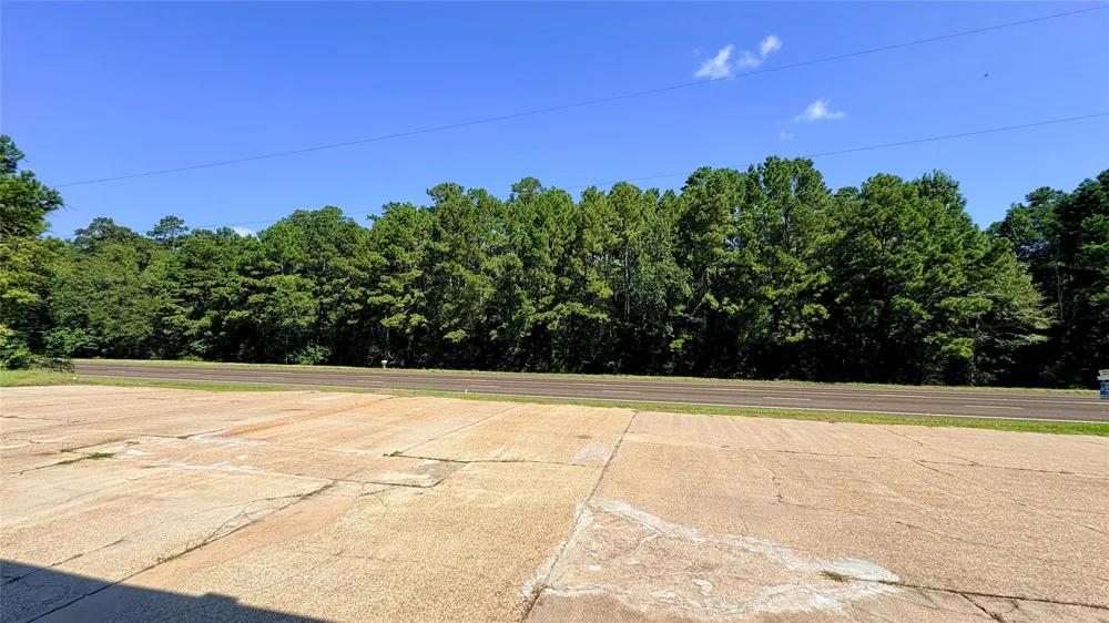 1951 Us Highway 190 W Woodville, TX 75979