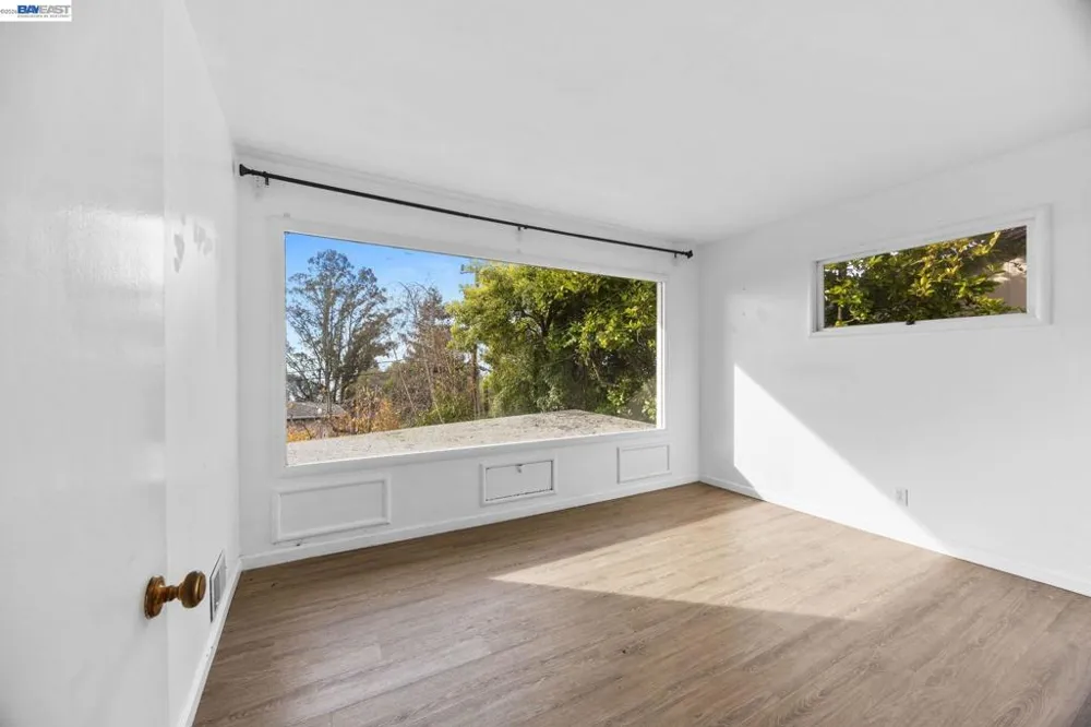 1012 Contra Costa Dr El Cerrito, CA 94530
