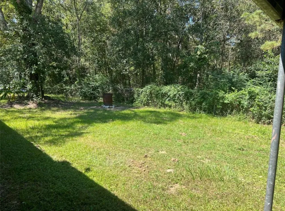 142 County Road 322 Cleveland, TX 77327