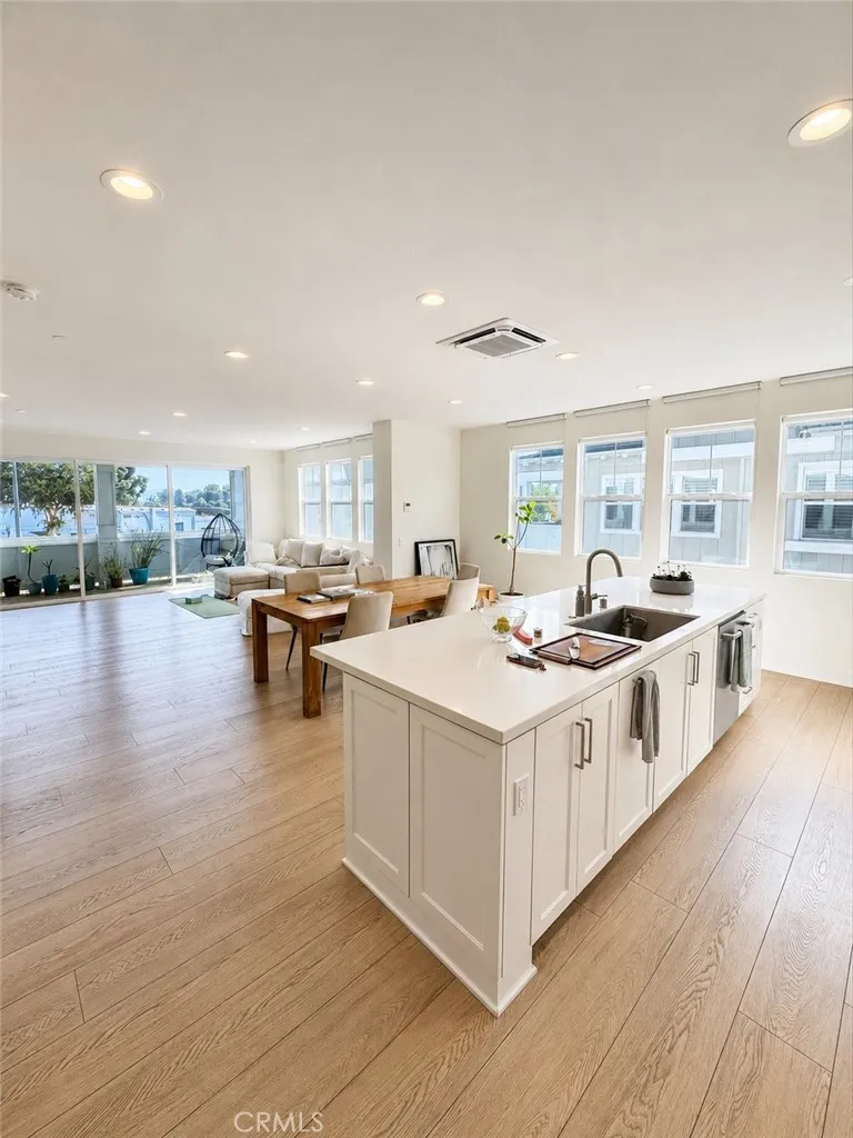 2154 Andover Lane Newport Beach, CA 92660