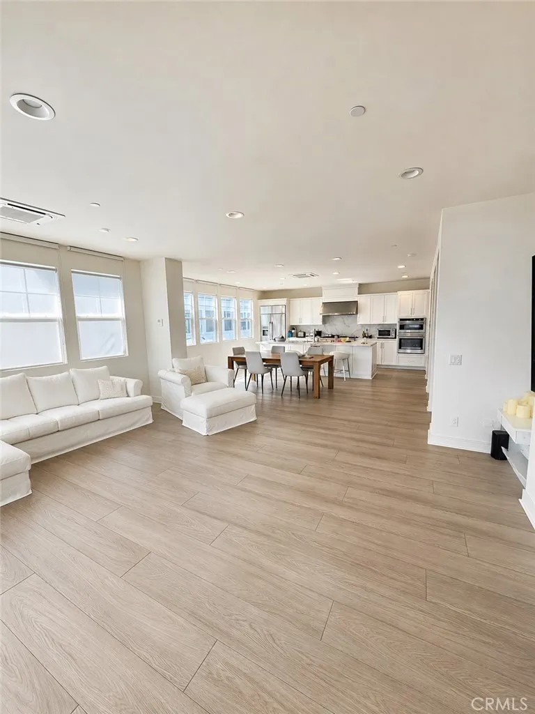 2154 Andover Lane Newport Beach, CA 92660