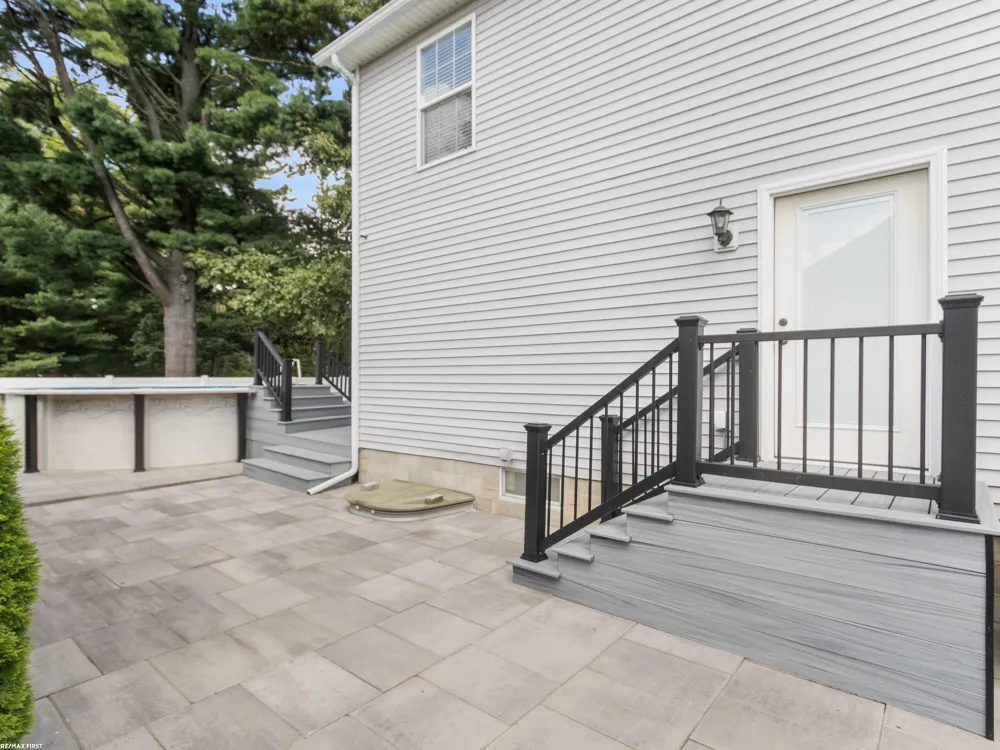 53053 Washington Street New Baltimore City, MI 48047