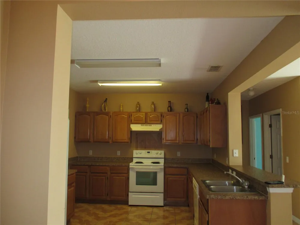 824 COLVILLE DRIVE Kissimmee, FL 34759