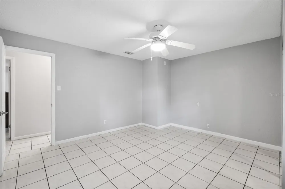7402 W KNIGHTS GRIFFIN ROAD Plant City, FL 33565